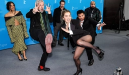 Битва &laquo;голых&raquo; платьев на кинофестивале в Берлине: смотрим самые смелые образы 6